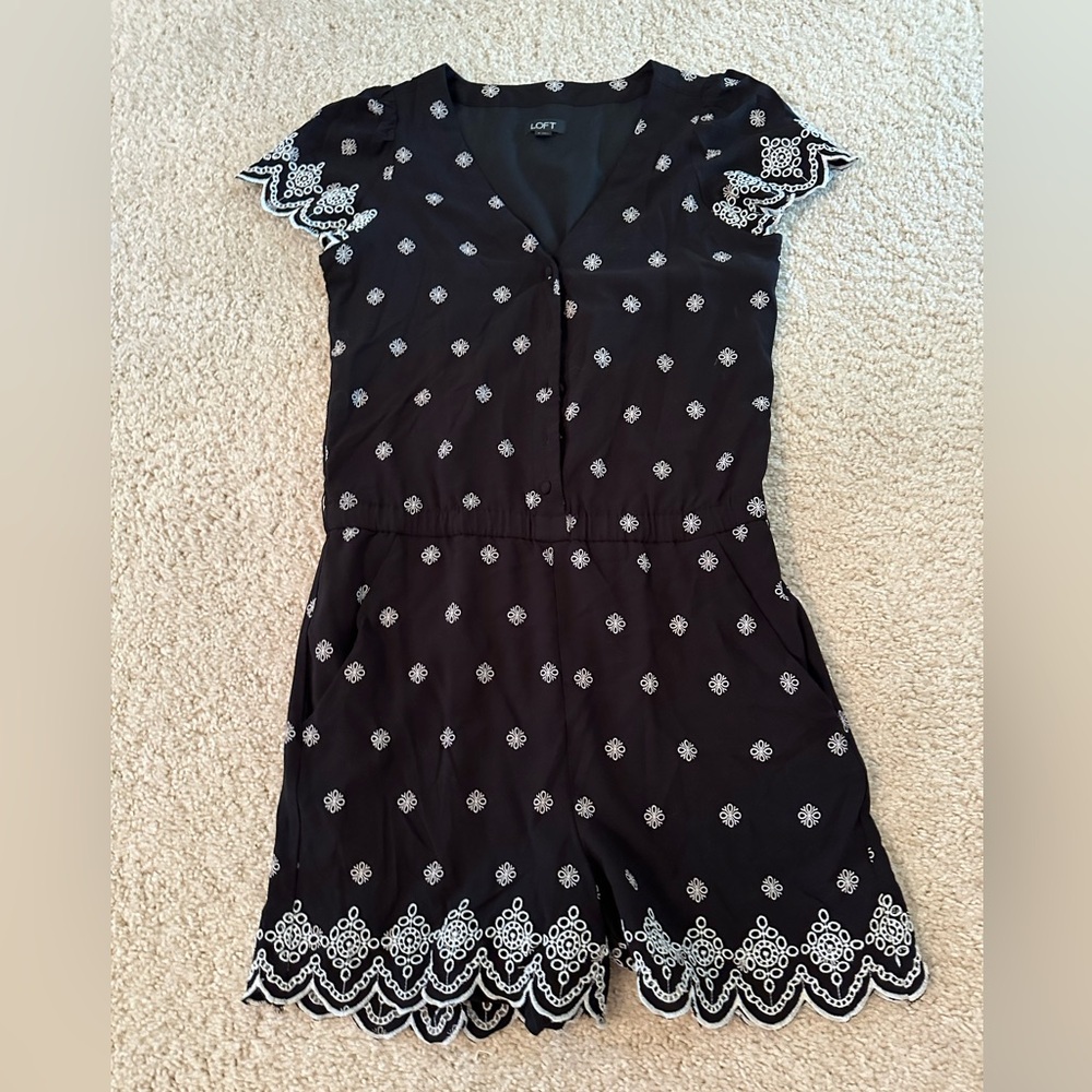 LOFT lace look romper - size small